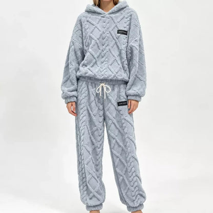 Embossed Geometric Plush Set – Cosy, Stylish & Effortlessly Comfortable