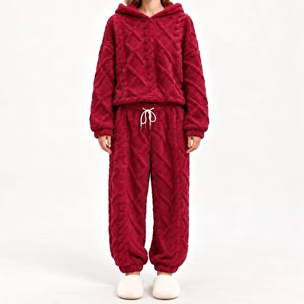 Embossed Geometric Plush Set – Cosy, Stylish & Effortlessly Comfortable